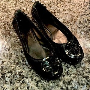 Authentic Tory Burch black patent ballet flats size 10